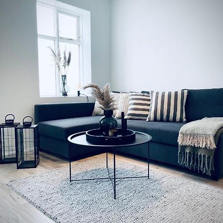 Day Dream Central Akureyri Two Bedroom Apartment Екстер'єр фото