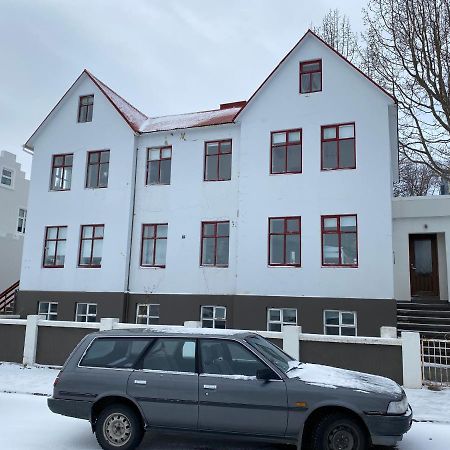 Day Dream Central Akureyri Two Bedroom Apartment Екстер'єр фото